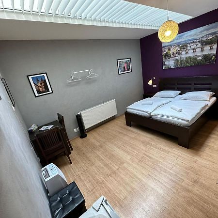 Central Studios Prag Eksteriør billede